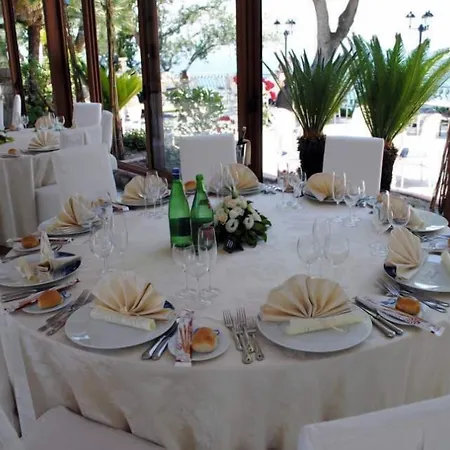 L'incanto Restaurant & Ίσκια