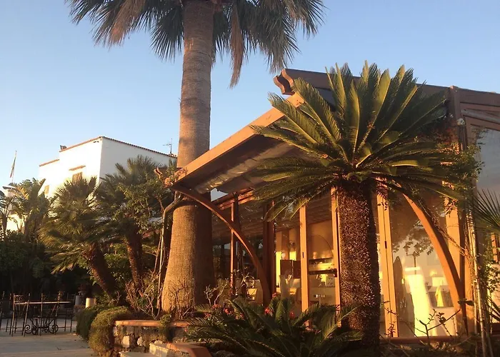 L'incanto Restaurant & *