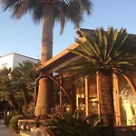 L'incanto Restaurant & *